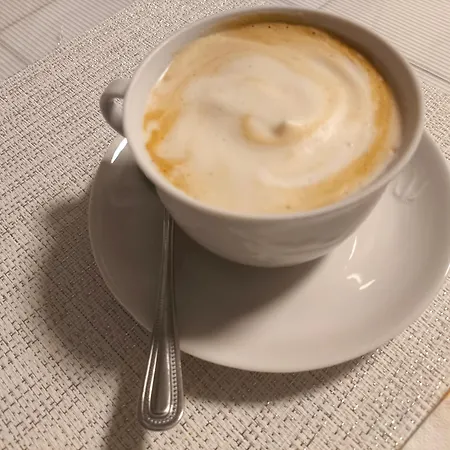 Dei Nonni 住宿加早餐酒店 马拉内罗